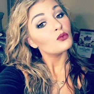 Meet your Posher, Amanda 'aj'